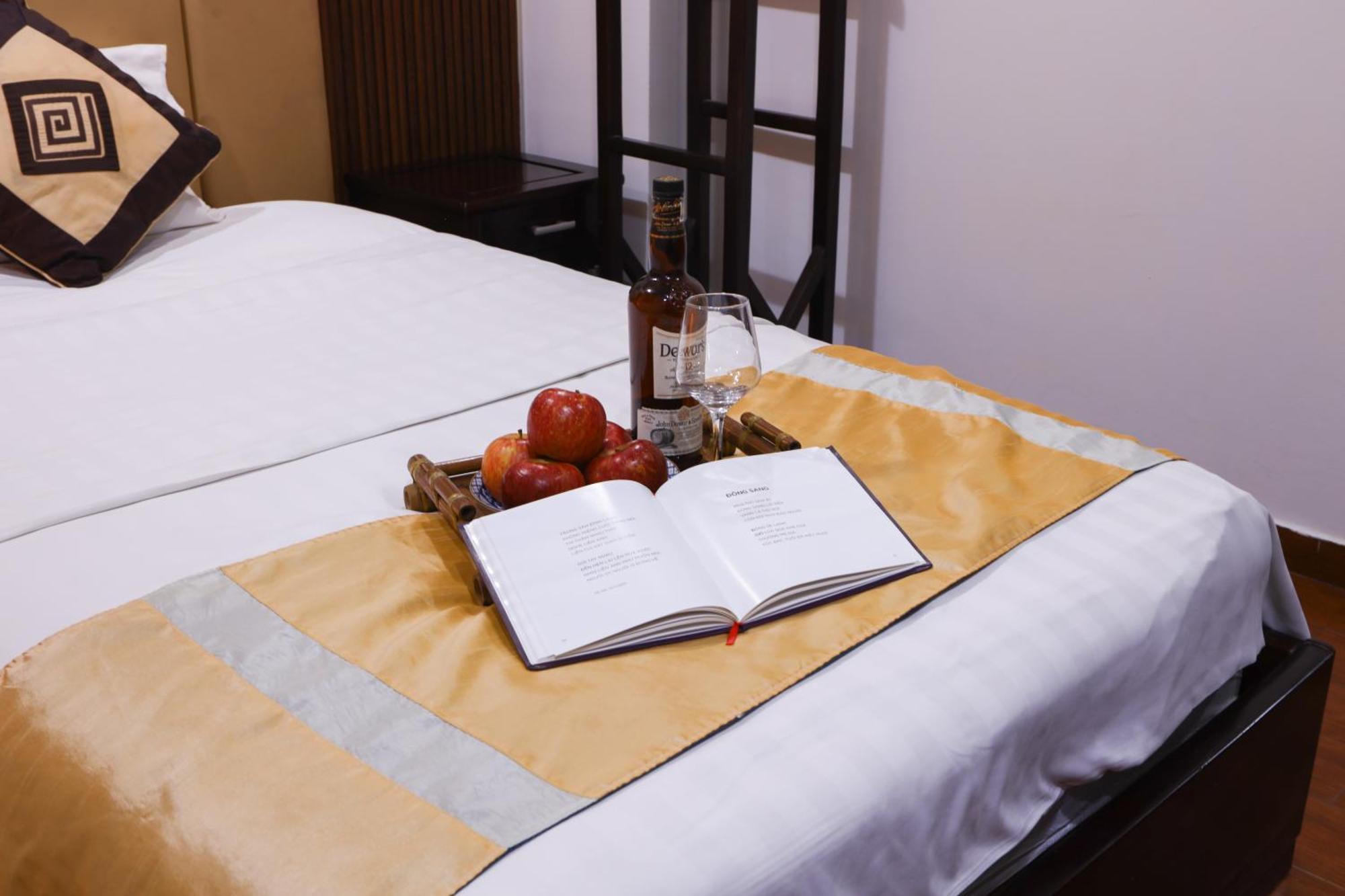Art Hotel Ha Noi Hanoi Exterior photo